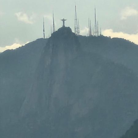 Suite Em Casa Familiar Da Mirian Нитерой Экстерьер фото
